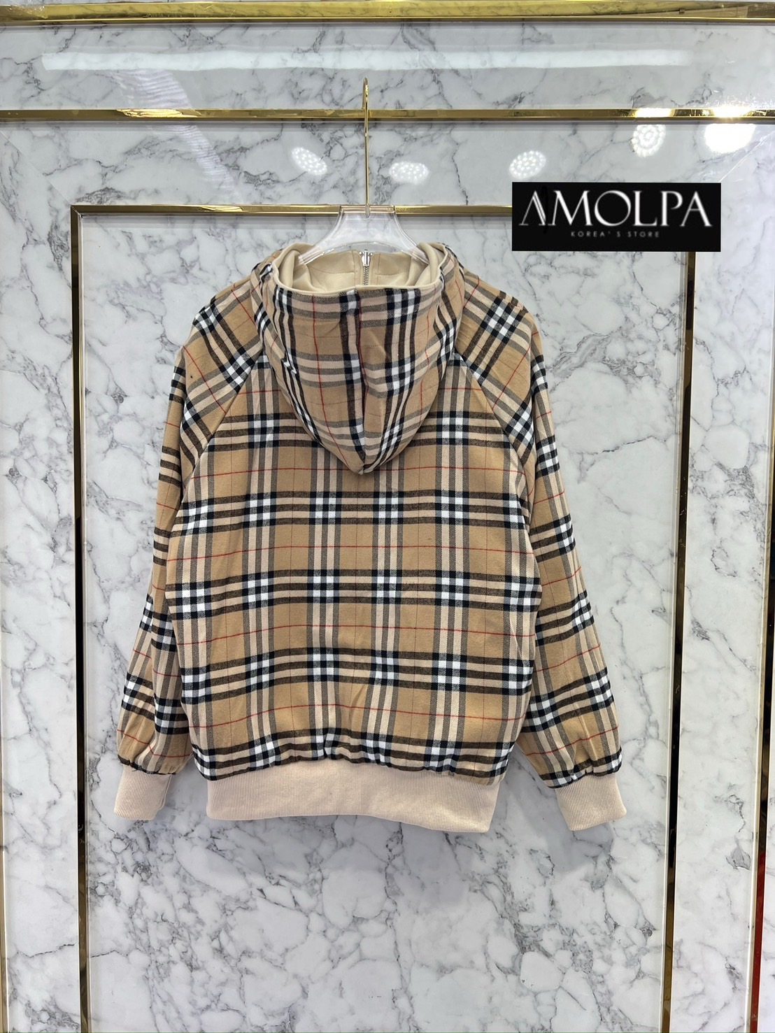 JACKET BB !!! ใส่ได้2 ด้าน งานHIEND สุดๆ ห้ามพลาด งานดีสุดๆ ค่ะ ใส่แล้วสวย หรู ไฮโซ มาก ใส่สบาย : สินค้าคุณภาพ (พร้อมส่ง)