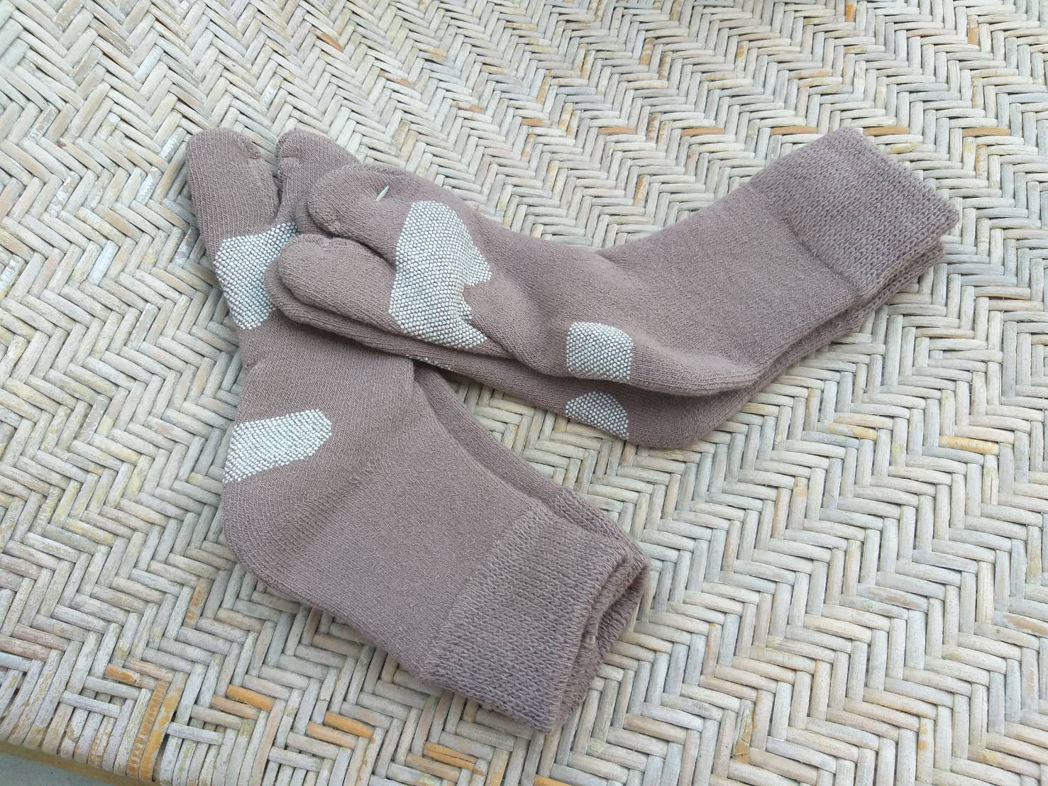 ถุงเท้าทะบิ เนื้อหนา อุ่นมาก