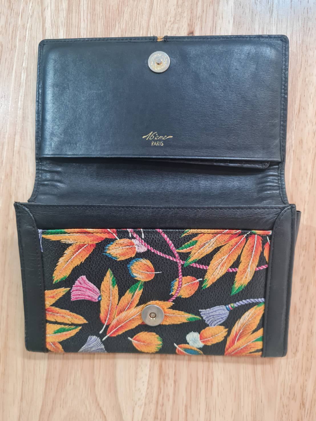 กระเป๋าสตางค์หนังแท้ ลายสวยมาก