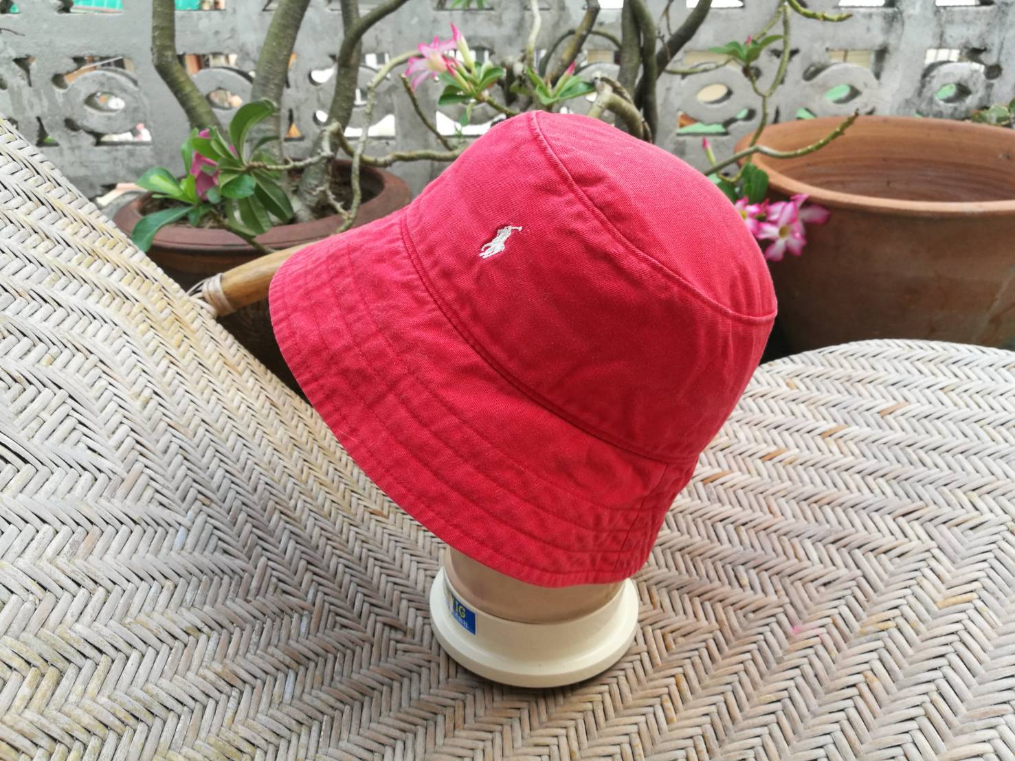 หมวกบักเก็ต POLO สีแดง แหล่มๆ สวยน่าใส่