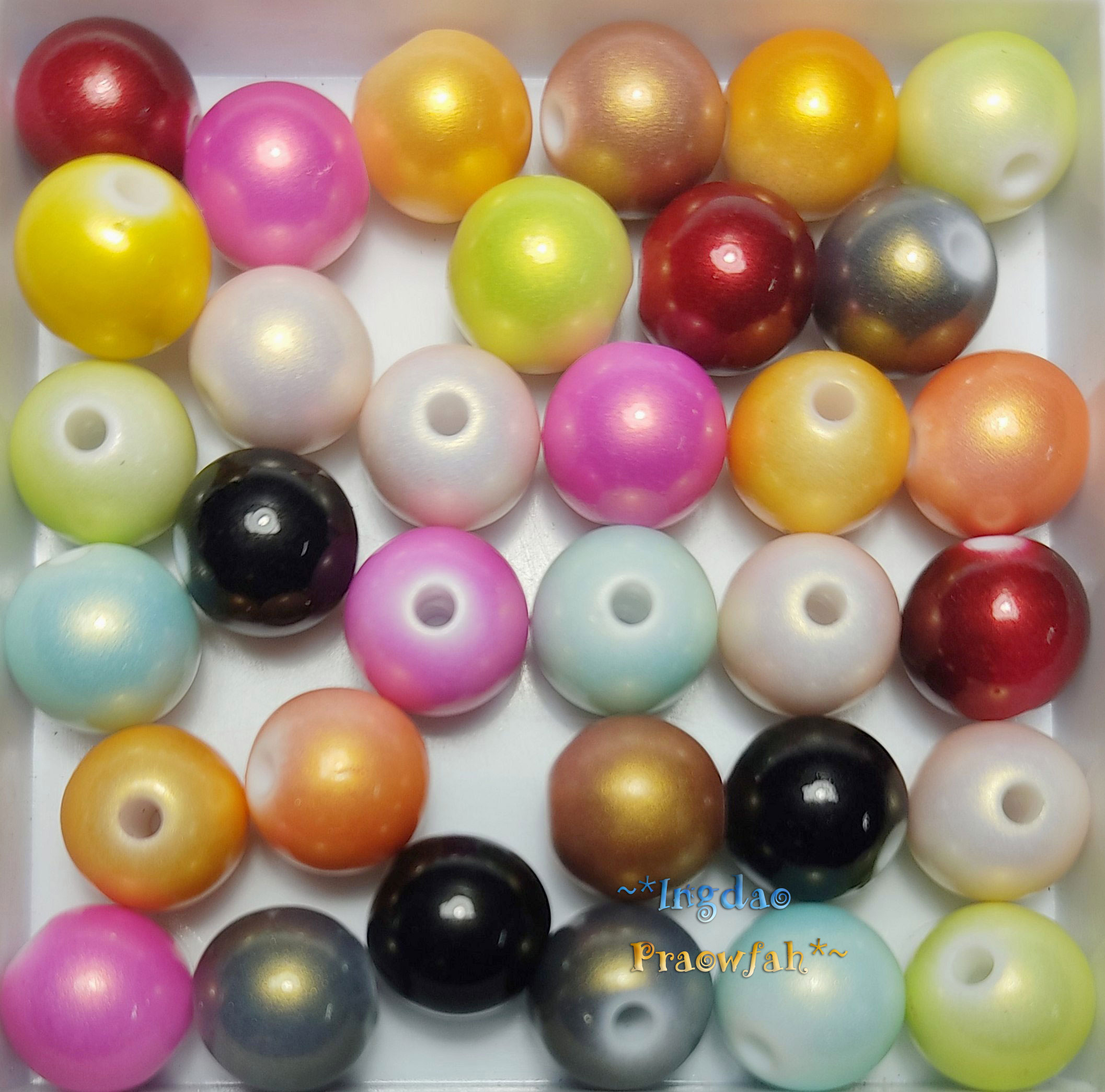 5855mt ลูกปัดอะครีลิกทรงกลม เคลือบสีประกายมุก คละสี ขนาด 10 มิล. (10 กรัม ประมาณ 18 ชิ้น)