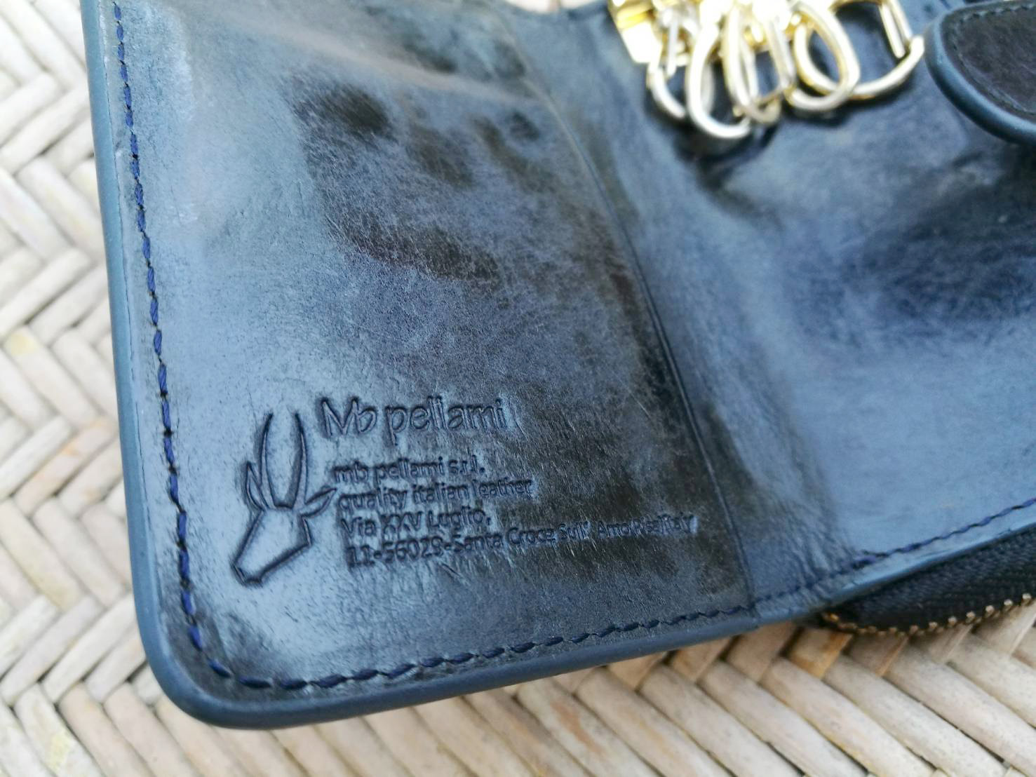 กระเป๋าพวงกุญแจ Mb pellami หนังแท้สีดำ