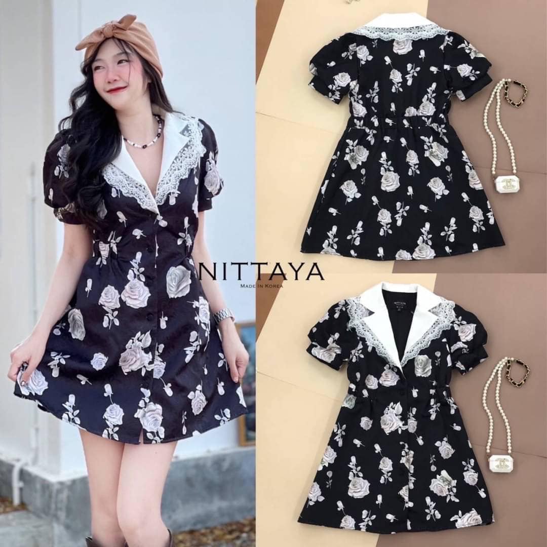 เดรสสายเดี่ยวแขนตุ๊กตา ลายกุหลาบ กระดุมหน้า ช่วงปกแต่ง ระบายด้วยผ้าลูกไม้ รุ่นนี้น่ารักมาก สินค้าคุณภาพ (พร้อมส่ง)