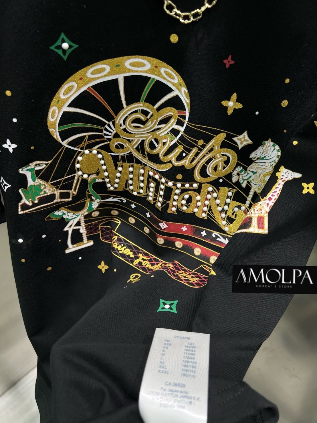 เสื้อยืด LV งานน่ารักมาก ผ้าใส่สบายมาก ใส่สบายสุดๆ ..สวยสับบของจริง เก็บเองแล้วทุกสี ใส่สบาย : สินค้าคุณภาพ (พร้อมส่ง)