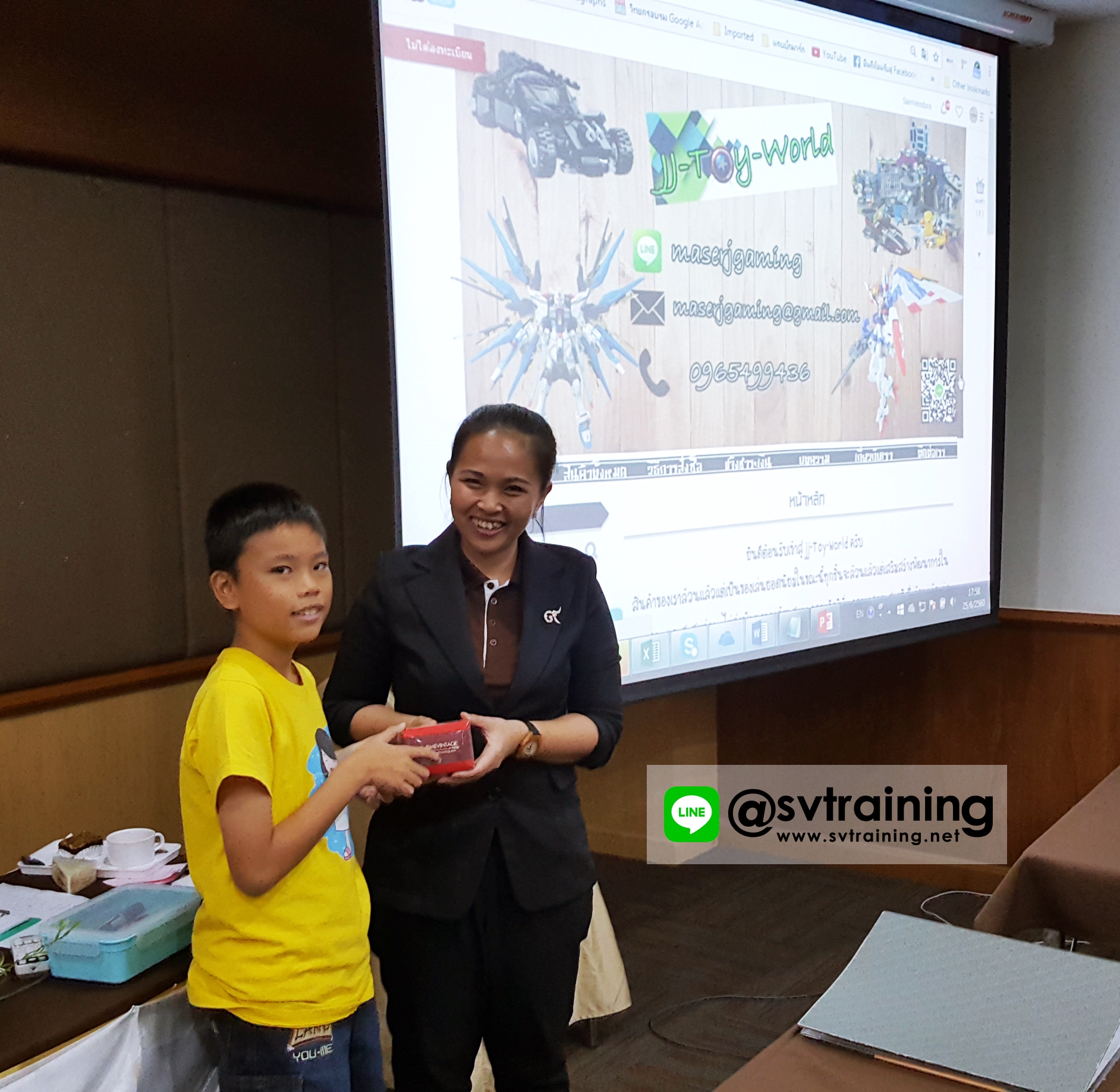 สอนขายของออนไลน์และสอนการตลาดออนไลน์เพื่อเป็น”เถ้าแก่น้อยออนไลน์”สำหรับน้องนักเรียนนักศึกษาเตรียมตัวเป็นนักธุรกิจและเจ้าของกิจการทีประสบความสำเร็จตั้งแต่อายุน้อย