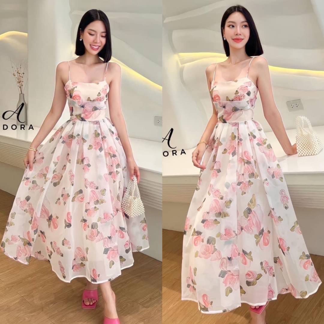 เดรส สายเดี่ยวลายกุหลาบ ผ้าเย็นสบาย มีฟองน้ำในตัว ซิปหลัง มีซับในสามชั้น ใส่สบาย : สินค้าคุณภาพ (พร้อมส่ง)