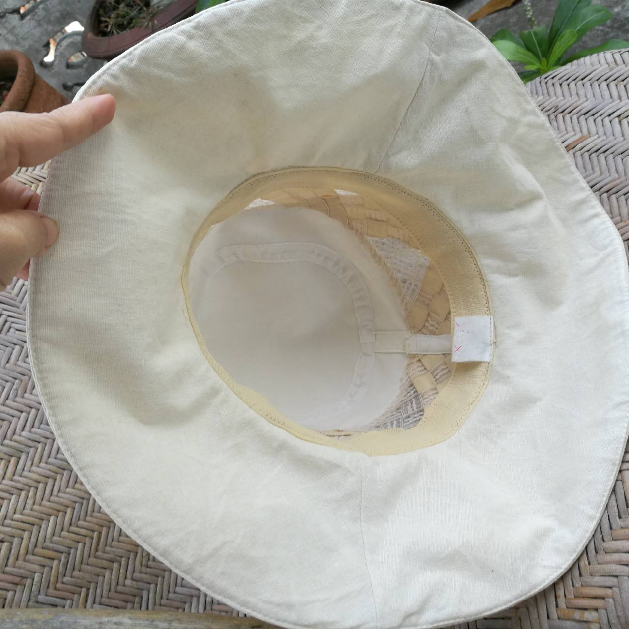 หมวกปีกกว้างคุณนาย สวยมากใบนี้