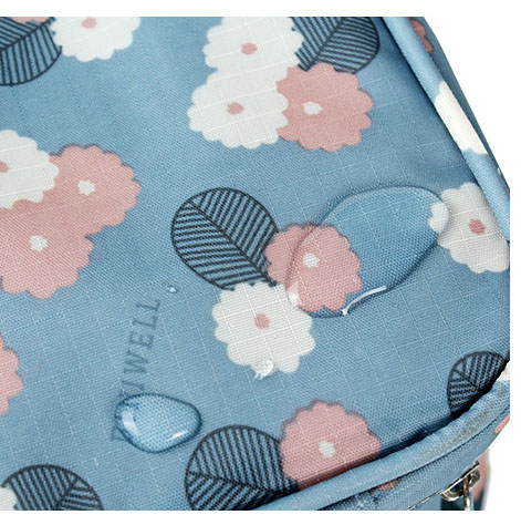 DINIWELL กระเป๋าใส่รองเท้าสำหรับเดินทาง หรือเล่นกีฬา ผลิตจากโพลีเอสเตอร์คุณภาพดี กันน้ำ มี 5 สี 5 ลายให้เลือก