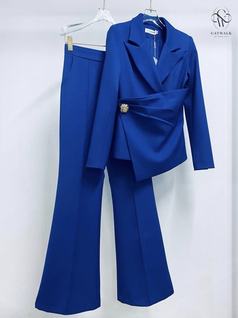 เซตสูทป้ายหน้า +กางเกงทรงขาม้า เนื้อผ้าเกรดเอ ผ้าสวยใส่สบาย ตัวสูทเป็นทรงเข้ารูป ใส่สบาย สินค้าคุณภาพ (พร้อมส่ง)