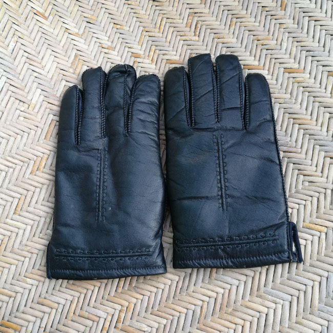 ถุงมือชาย หนังแท้บุขน อุ่นติดลบ