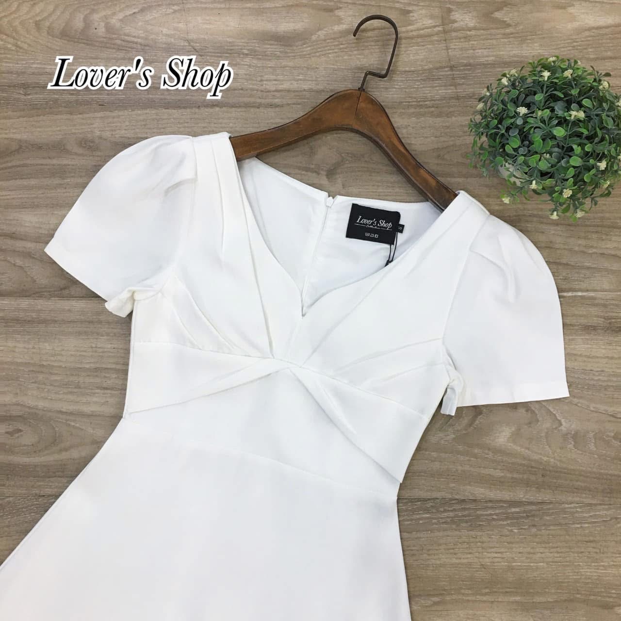 เดรสกระโปรงเรียบหรู ใส่ยังไงก็สวย ดูดีมากๆค่ะ ดีเทลเรียบแต่ดูหรู ช่วงอกเย็บจับจีบ ทรงกระโปรงเป็นทรงเจ้าหญิง ใส่สบาย : สินค้าคุณภาพ (พร้อมส่ง)