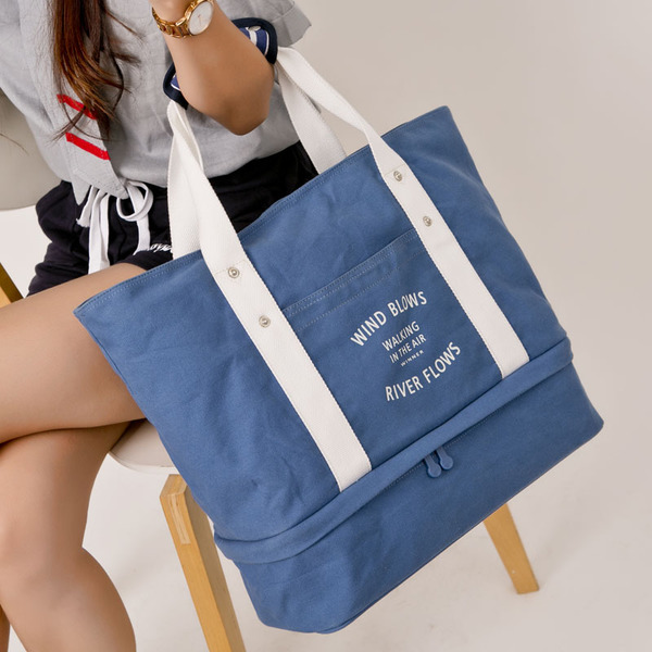 กระเป๋าสะพายผ้าแคสวาส เสียบกระเป๋าเดินทางได้ มีช่องใส่สองชั้นบน-ล่าง กระเป๋าเล็กแยก เหมาะมากสำหรับเดินทาง ท่องเที่ยว มี 7 สีให้เลือก