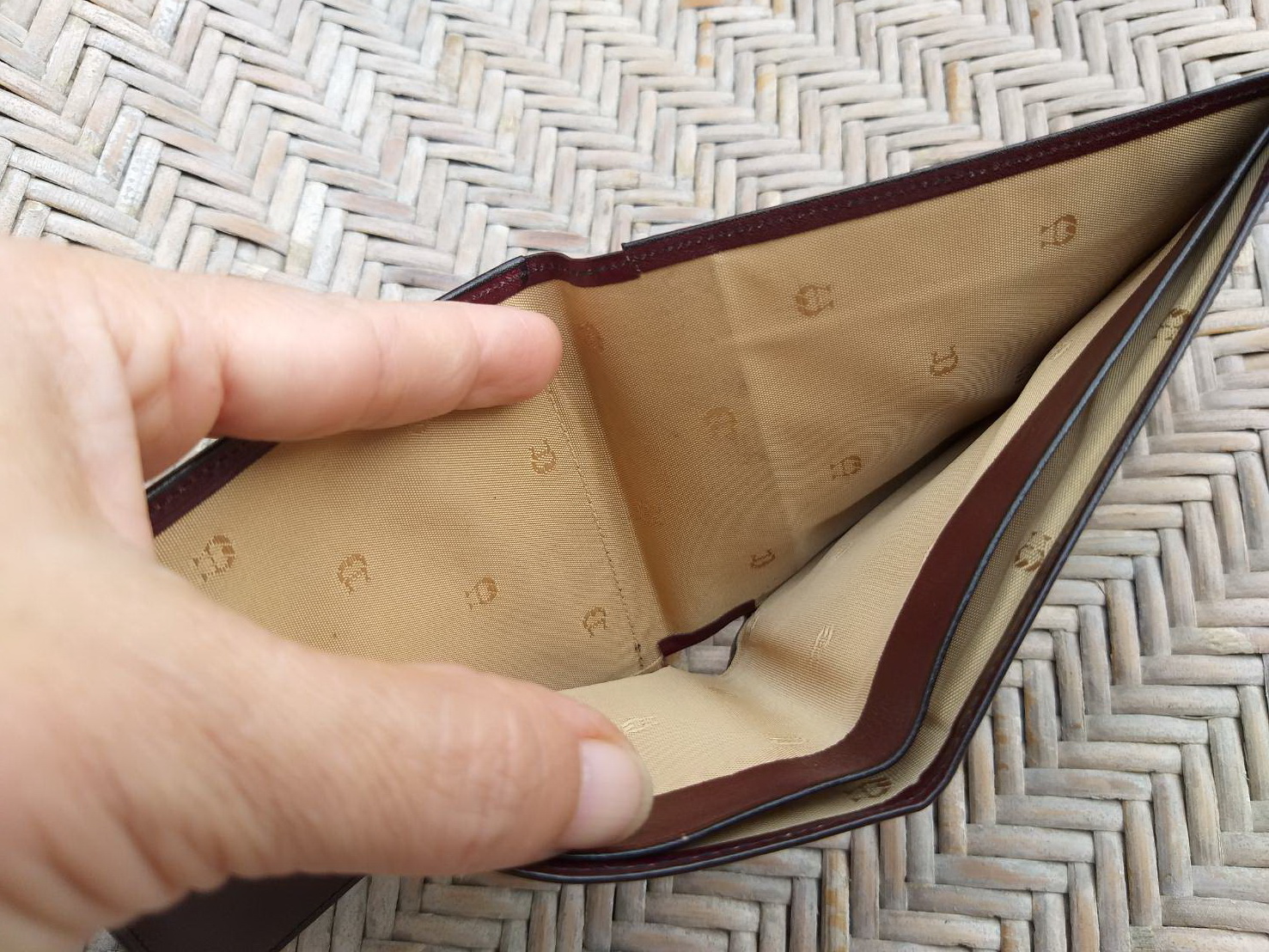 กระเป๋าสตางค์หนังแท้ Made in Germany (ของใหม่)