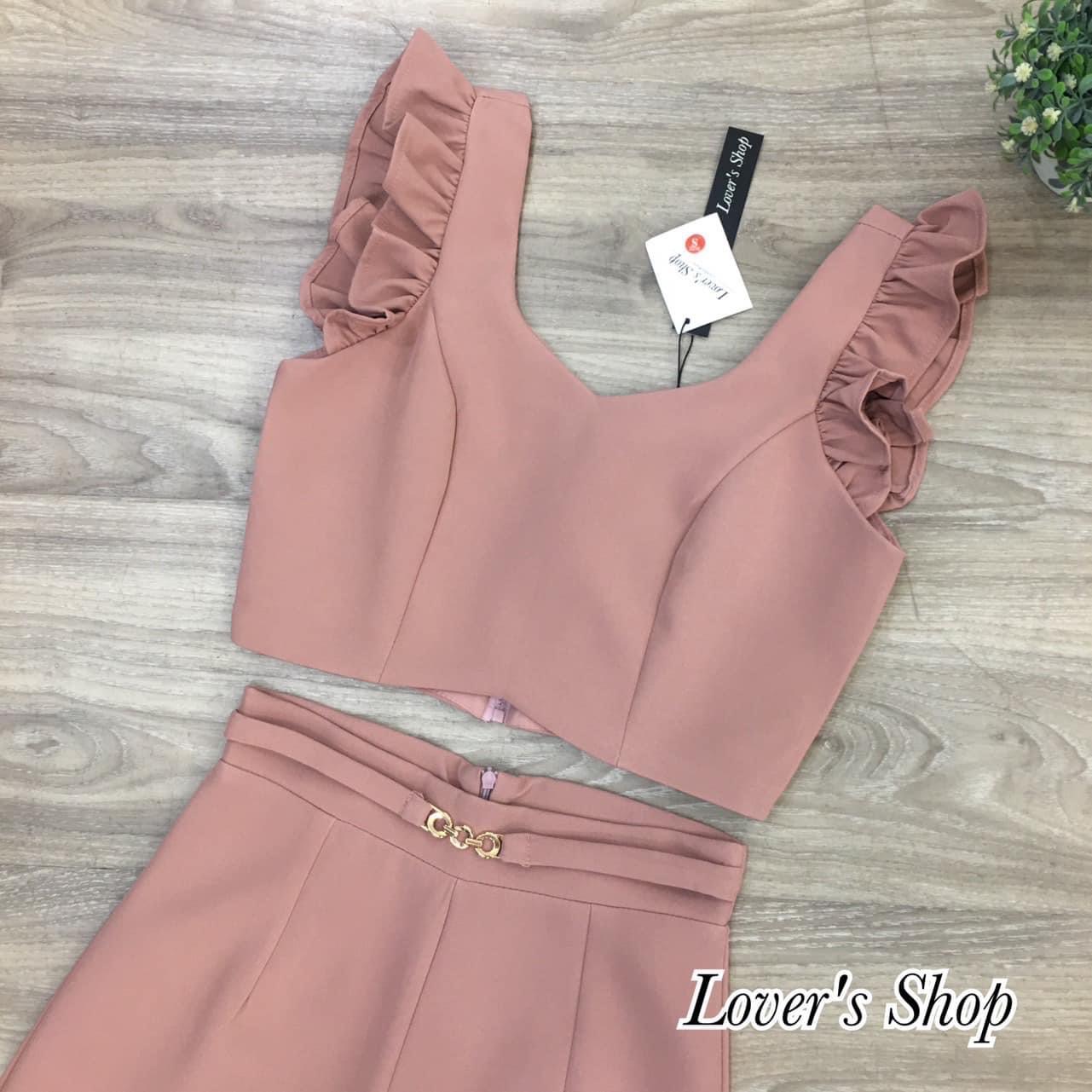 Set.2ชิ้น เสื้อคร็อปแขนระบายทรงสวย มาพร้อมกางเกงเอวสูงขายาว ช่วงเอวแต่งเข็มขัดในตัว เนื้อผ้าหนาอัดผ้ากาวอย่างดี สินค้าคุณภาพ (พร้อมส่ง)