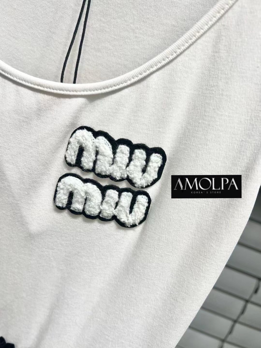 LONG MAXI DRESS MIU MIU ตัวนี้ทรงยาว มีน้ำหนัก งานทูโทน ใส่ออกงาน สินค้าคุณภาพ (พร้อมส่ง)