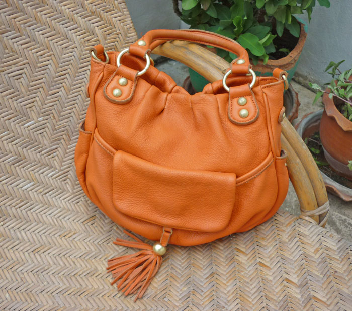 กระเป๋าหนังแท้ beau're ช่องเยอะมาก ซื้อใหม่ 4300