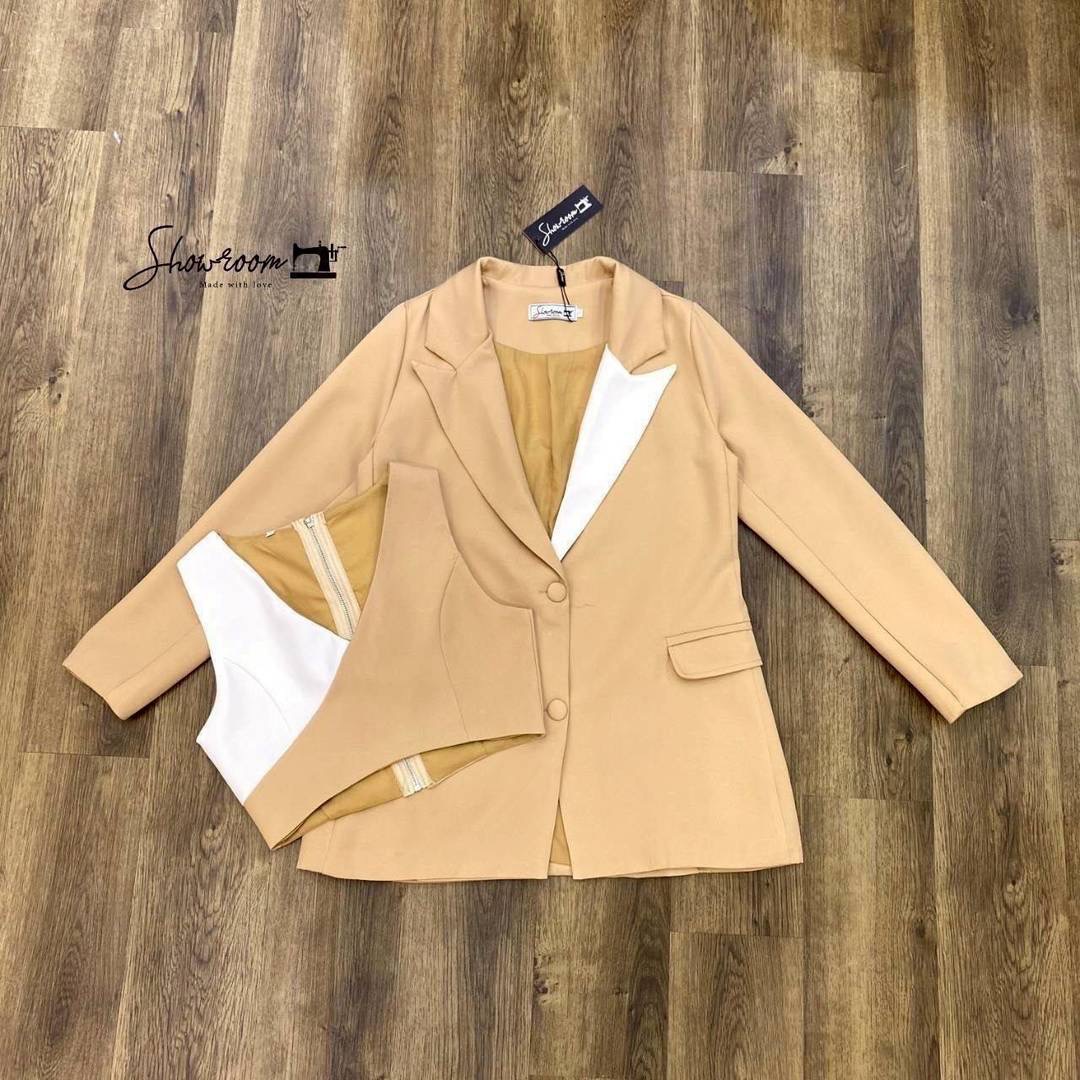 เซ็ต 3ชิ้น เบรเซอร์แขนยาวทรงสวย ครอปแขนกุดดีไซน์เก๋เล่นสีทูโทน และกางเกงขายาวเข้าเช็ต ใส่สบาย : สินค้าคุณภาพ (พร้อมส่ง)