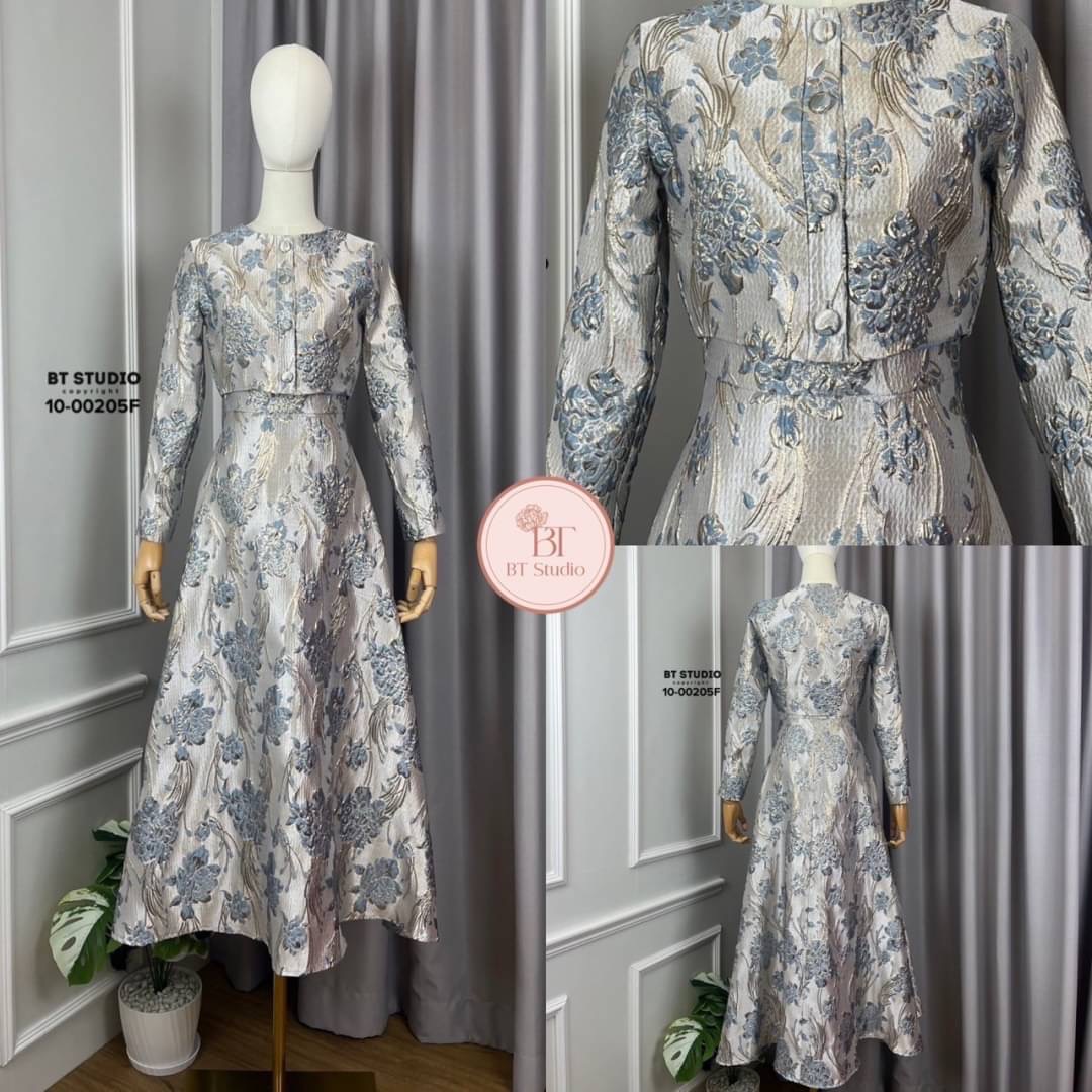 เซท 2 ชิ้น เสื้อเบเซอร์แขนยาวคอกลมแต่งกระดุมมุกด้านหน้าเรียงกัน แมทซ์กับกระโปรงยาวเอวสูงงานผ้าทอลายดอกไม้แต่งดิ้นเดินลายเส้น ใส่สบาย : สินค้าคุณภาพ (พร้อมส่ง)