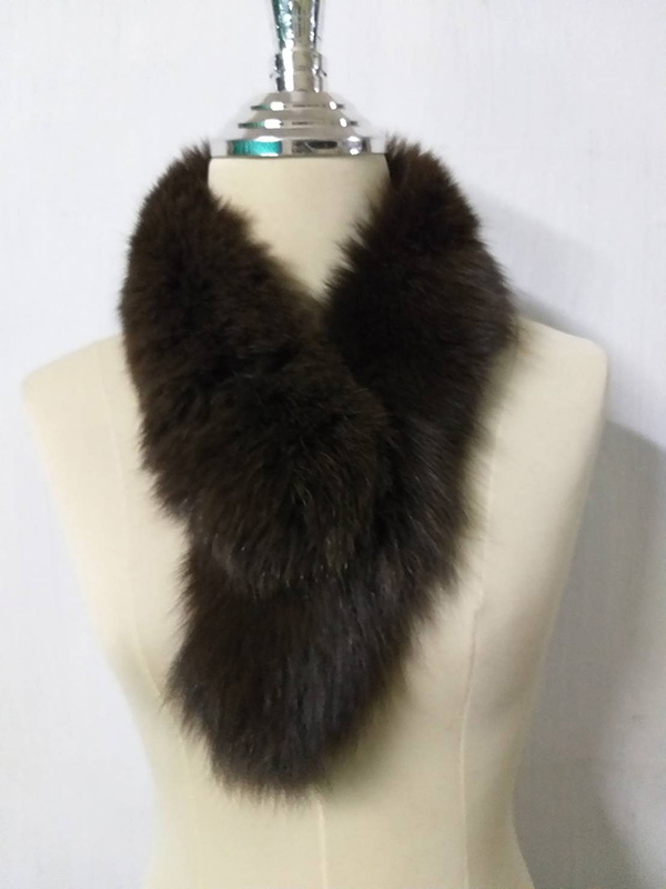 ผ้าพันคอ Fur Fox สีน้ำตาลไหม้ เส้นย่อมๆ น่ารัก