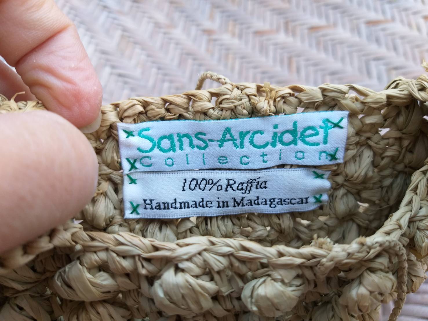 กระเป๋าเชือกราฟเฟีย จากมาดากัสการ์ (ของใหม่)