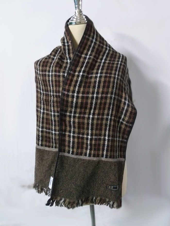 ผ้าพันคอ DAKS สวยมาก อุ่นมาก (ของใหม่)