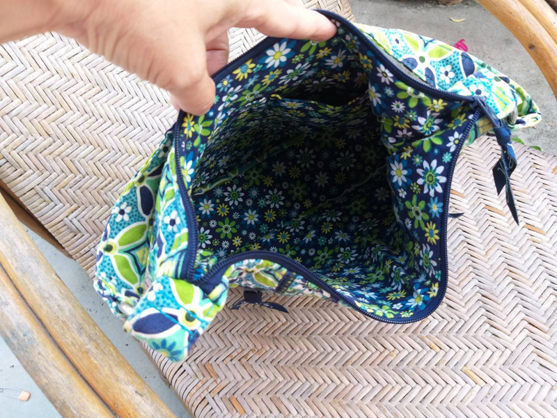 กระเป๋า Vera Bradley ของแท้ สวยมาก