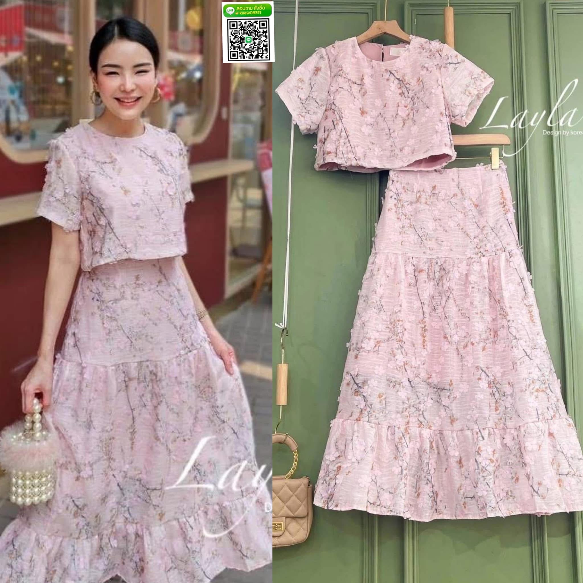 ชุดเซตผ้าไหมทอลายดอก 3d สวยละมุน เสื้อครอปทรงสวยแมทกับกระโปรงเอวสูง ใส่แล้วดูเพรียวมาก งานมีซับในตัวนะคะ ใส่สบาย : สินค้าคุณภาพ (พร้อมส่ง)