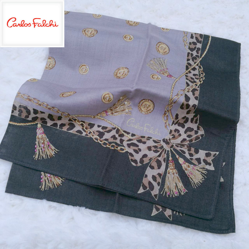 ผ้าเช็ดหน้าแบรนด์เนม Carlos Falchi