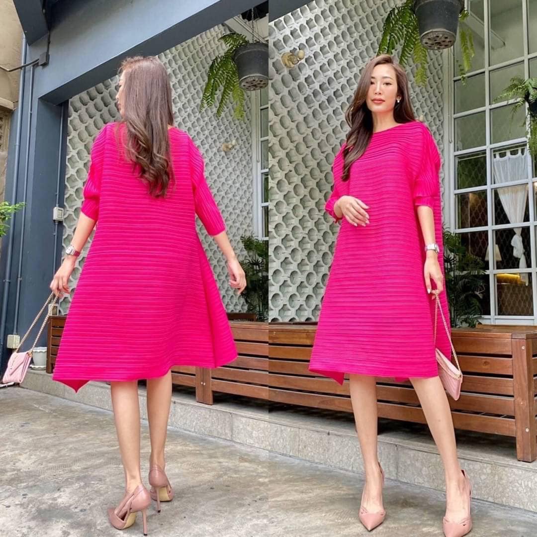 ชุดเดรส คอปาด แขนยาว 4 ส่วน แพตเทิร์นเฉลียงตัดขอบผ่าด้านข้าง ความยาวคลุมเข่า กำลังดี เรียบหรู 👍🏻 สินค้าคุณภาพ (พร้อมส่ง)