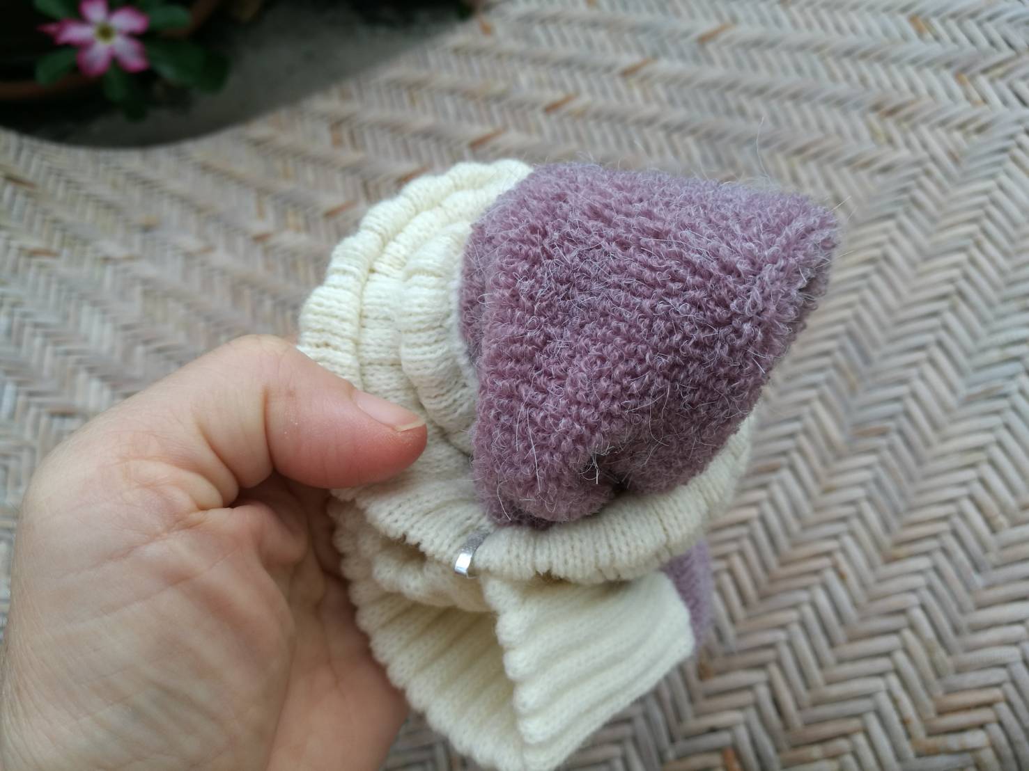 ถุงเท้าเนื้อหนาฟู สำหรับอากาศหนาวจัด