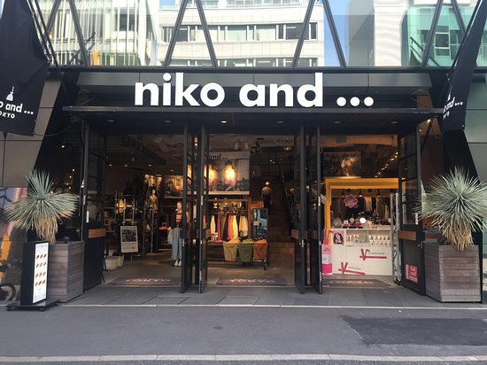 ผ้าคลุมไหล่ มีหมวก niko and.. (มือ1)
