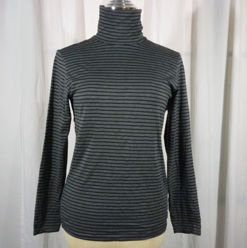 เสื้อฮีทเทคหญิง ลายเทาดำ Uniqlo heattech L