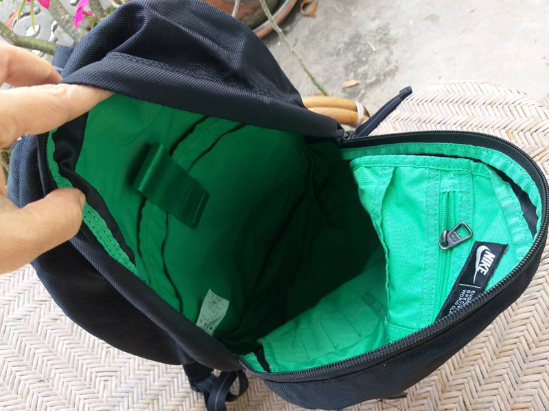 กระเป๋าเป้ NIKE ก้นหนังแท้ ใส่โน๊ตบุ๊คได้ ช่องเยอะ