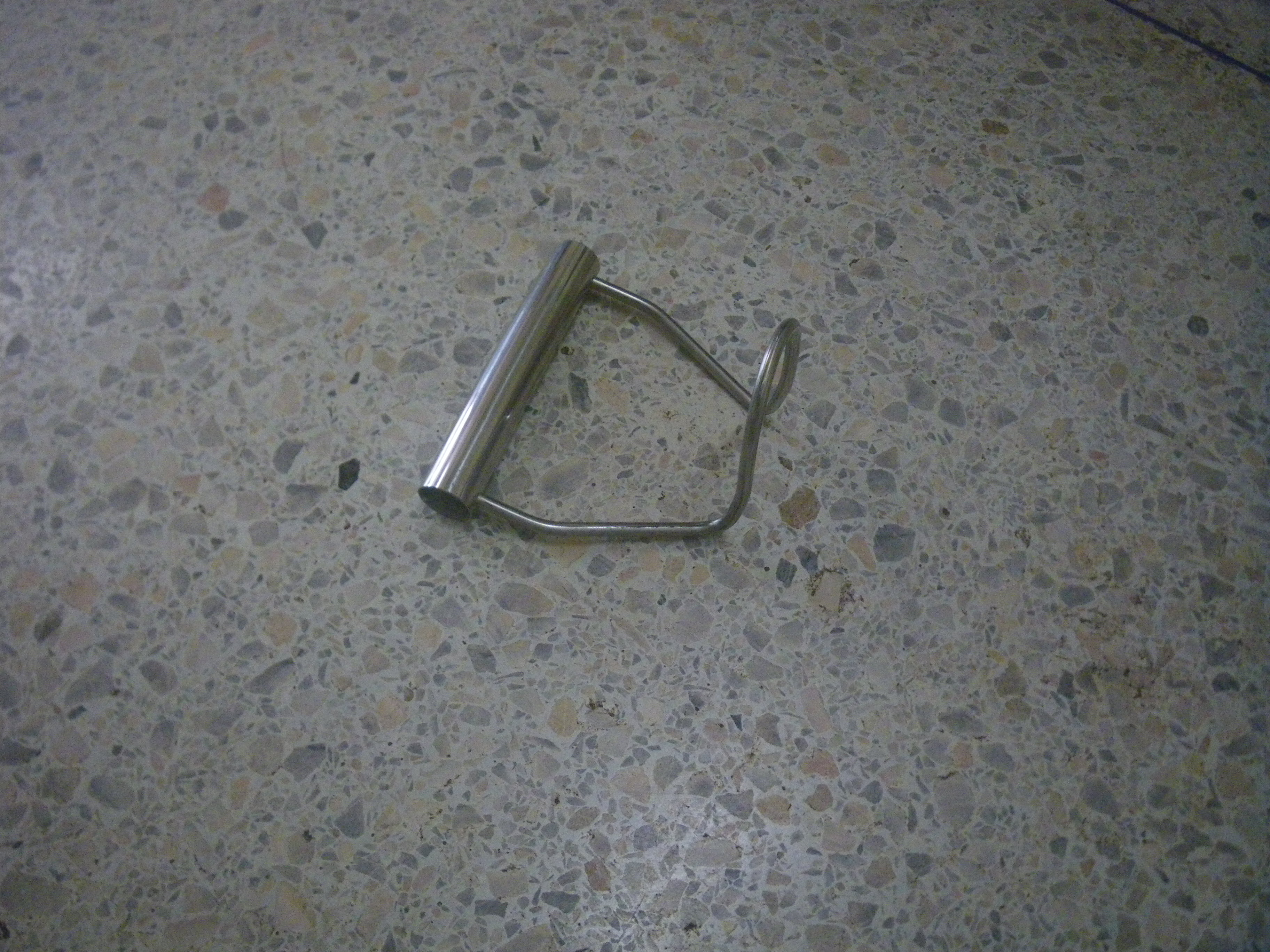 หูหิ้วถังน้ำขนาดบรรจุ 20 ลิตร แบบใส ชิ้นงานทำด้วยสแตนเลส