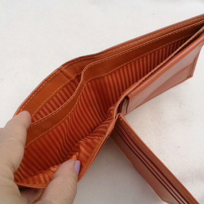 กระเป๋าสตางค์หนังแท้ ช่องเยอะ (ของใหม่)