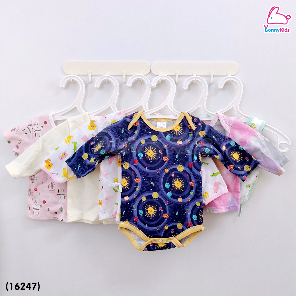 (16247) AdeeKids (อะดีคิดส์) Cloths Hanger ไม้แขวนเสื้อ ไม้แขวนเสื้อเด็ก พลาสติกพรีเมี่ยม (1 แพ็ค / 6 ชิ้น)