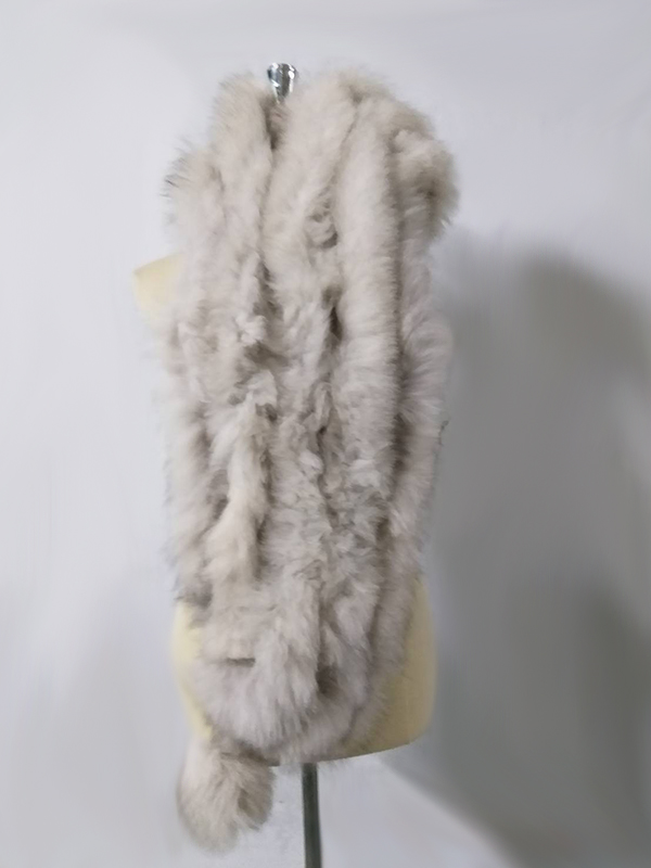 ผ้าพันคอ แต่งโค้ท เฟอร์แรคคูนแท้ อลังการ