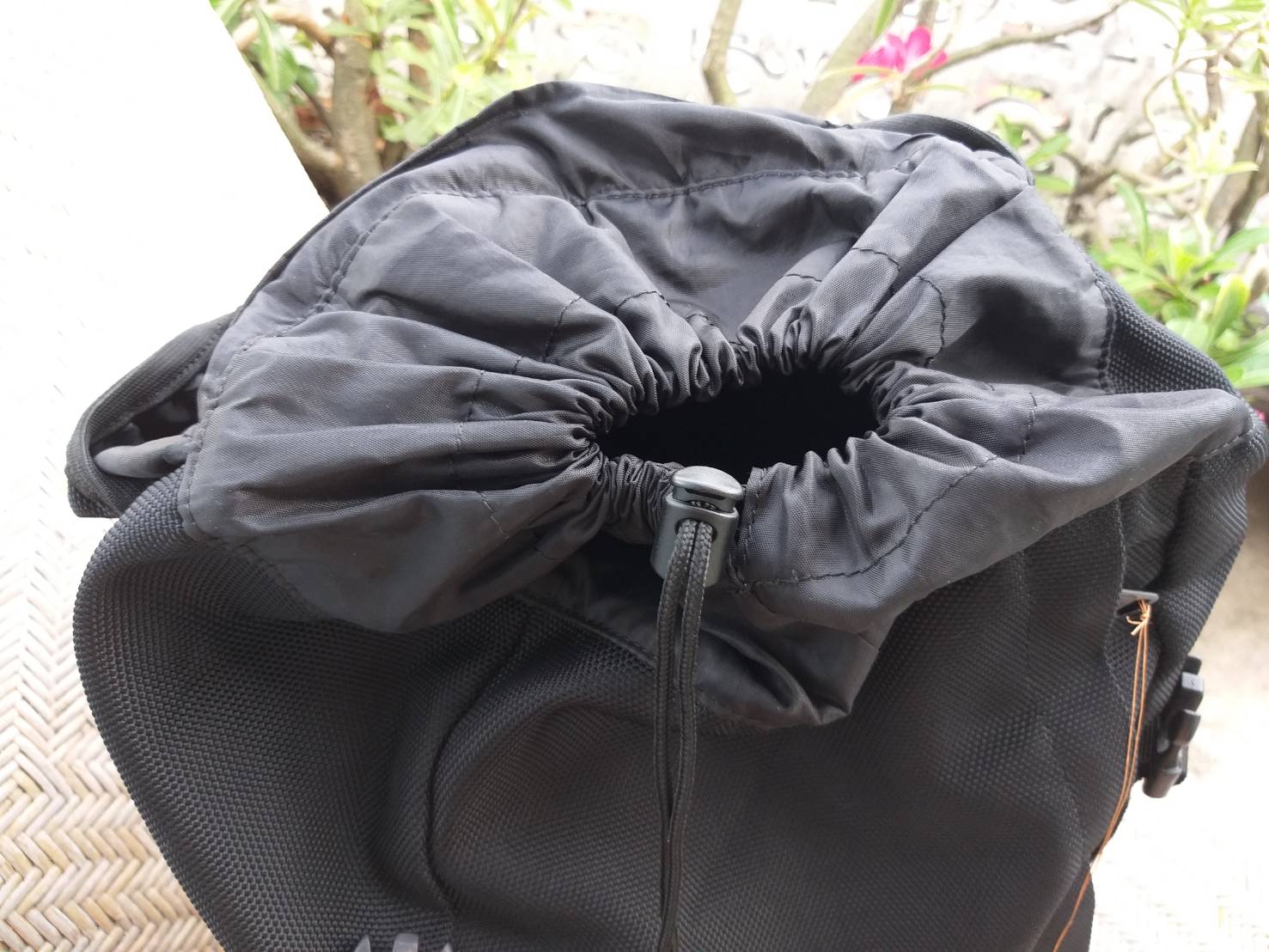 กระเป๋าเป้ mobus มีช่องใส่โน๊ตบุ๊ค ใบใหญ่ค่ะ