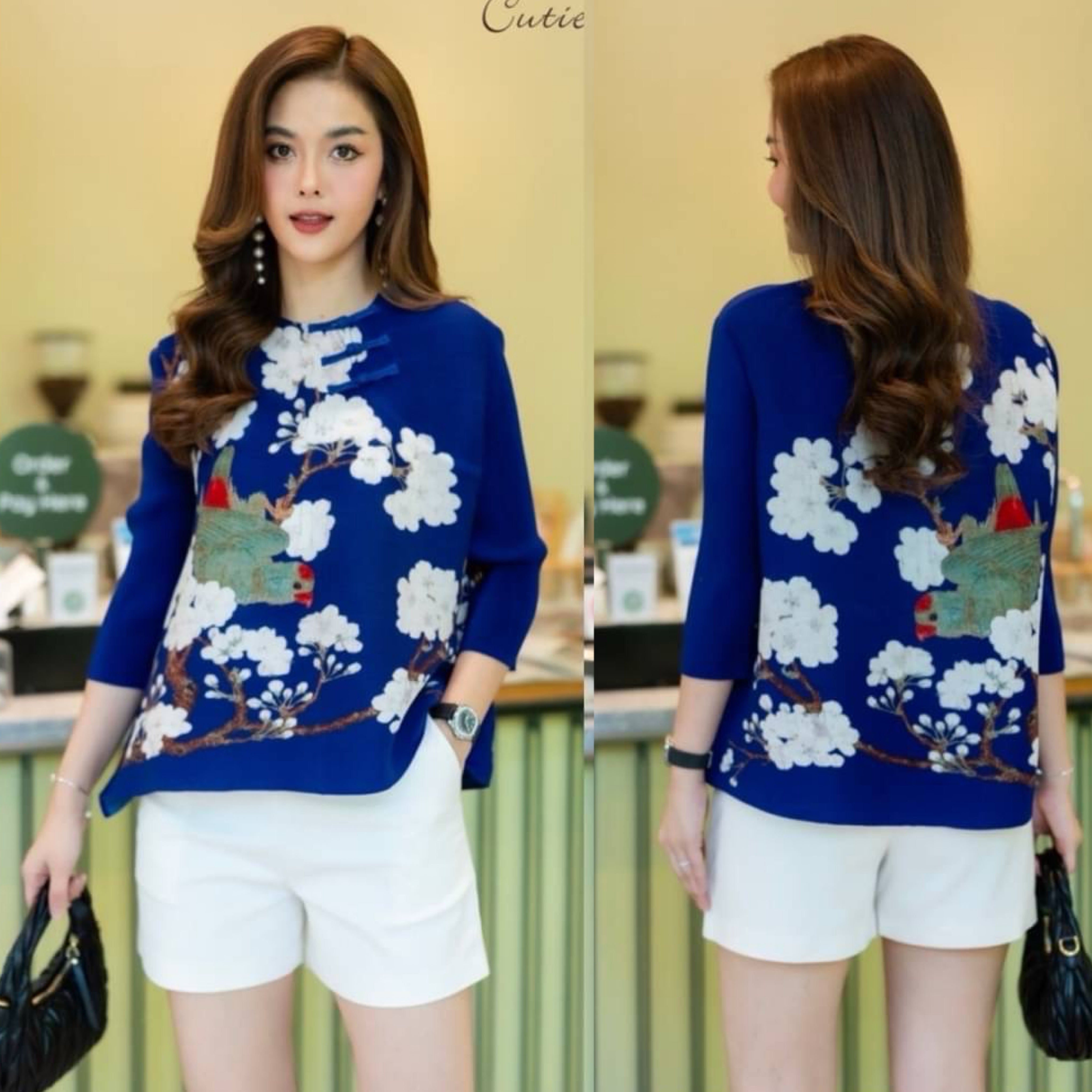 เสื้อผ้าอัดพลีท มาพร้อมกับลายดอกไม้สีขาว โดดเด่นมากค่ะ ที่แต่งด้วยกระดุมจีน สีสันทำ ออกมาได้อย่างลงตัว ผ้ายืดหยุ่นได้ทั้งตัว เสื้อเนื้อแน่นๆ : สินค้าคุณภาพ (พร้อมส่ง)