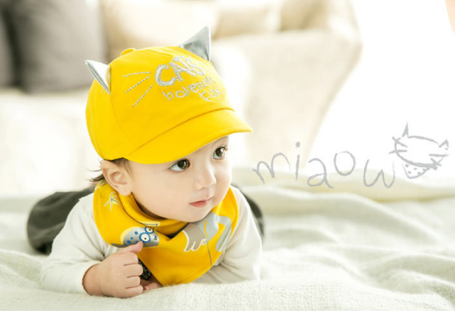 Set หมวก+ผ้ากันเปื้อน เด็กเล็ก 6-24 เดือน หมวกแมวน่ารักกับผ้ากันเปื้อนสามเหลี่ยมสไตล์เกาหลี Cat Have More Fun