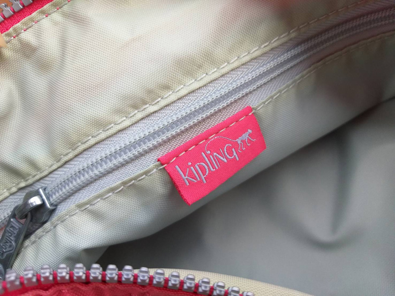 กระเป๋า Kipling ของแท้ สี Hot pink สวยมากกกก