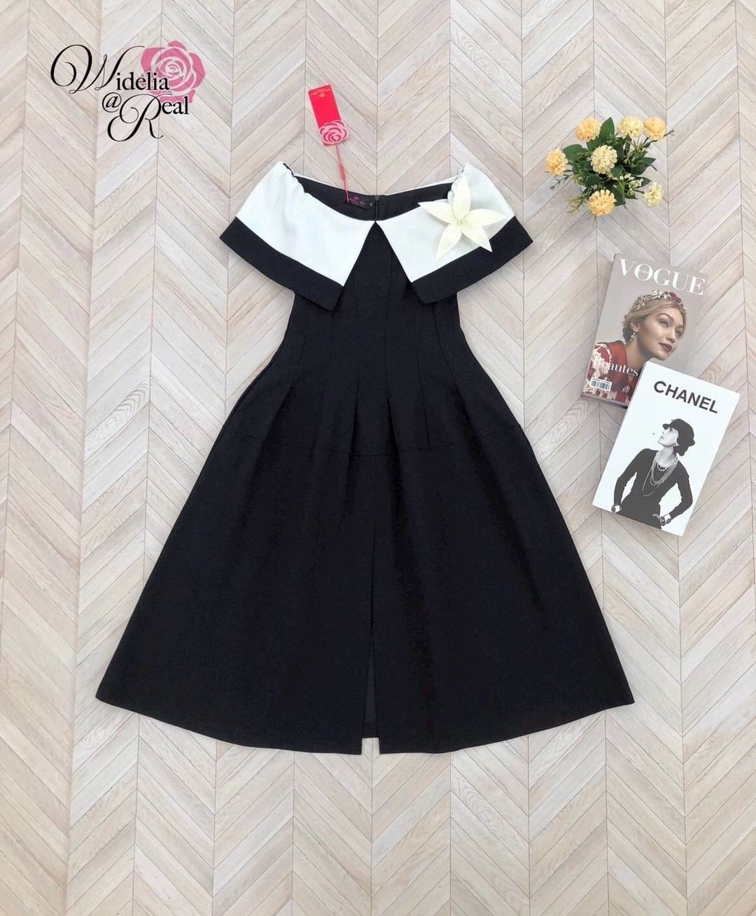 Dress เดรสปาดไหล่ช่วงไหล่เย็บยางยืดใส่แล้วเกาะไหล่ดี มีเข็มกัดดอกไม้ 1 ดอก กระโปรงผ่าหน้า ซิปหลัง ผ้าดีมีน้ำหนัก เนื้อผ้าเรียบ สีพื้น ใส่สบาย : สินค้าคุณภาพ (พร้อมส่ง)