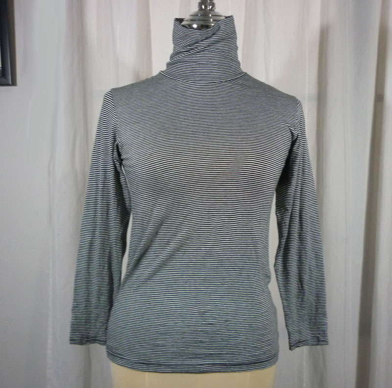 เสื้อฮีทเทคหญิง ลายดำขาว Smart Heat S/150
