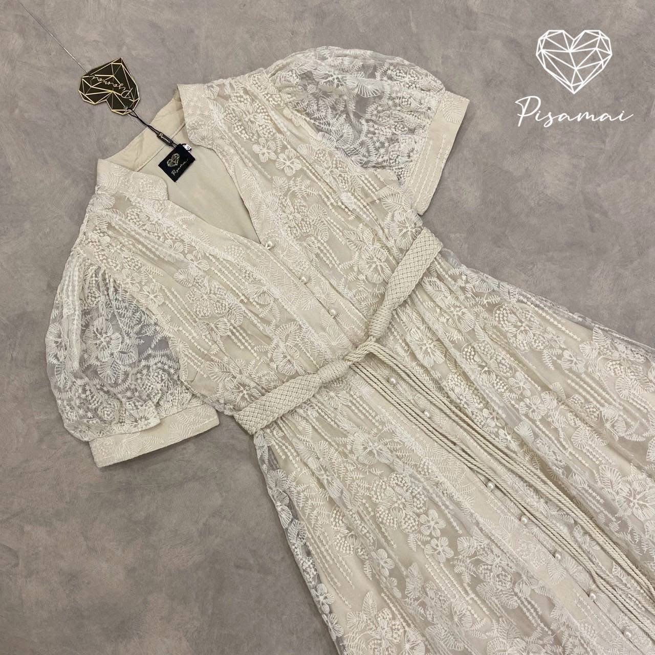 เดรสสีครีมงานฉลุลูกไม้ตัวยาวมาพร้อมเชือกเข้าเซ็ต งานบุญ งานบวช ใส่ได้ทุกโอกาส ใส่สบาย : สินค้าคุณภาพ (พร้อมส่ง)