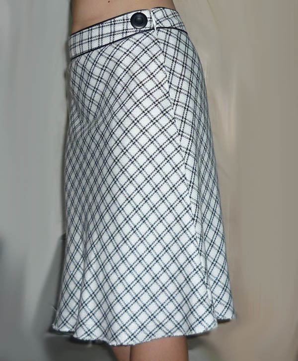 กระโปรงสวยหรูมากๆ จากญี่ปุ่น สวยมากตัวนี้ 26.5-37-23
