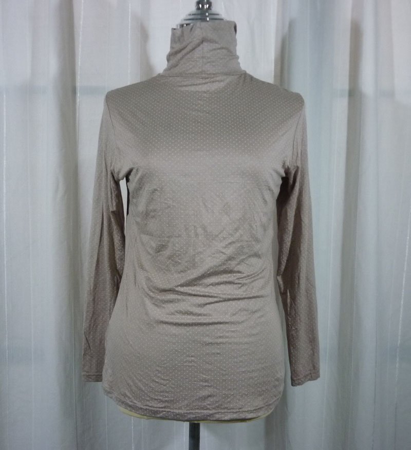 เสื้อฮีทเทคหญิง Uniqlo heattech ไซด์ L