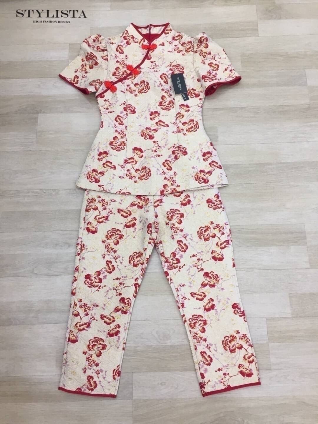 กี่เพ้า เซตเสื้อแขนสั้น คอจีน มาพร้อมกางเกง เข้าชุดใส่สวยน่ารักมากๆ ใส่สบาย : สินค้าคุณภาพ (พร้อมส่ง)