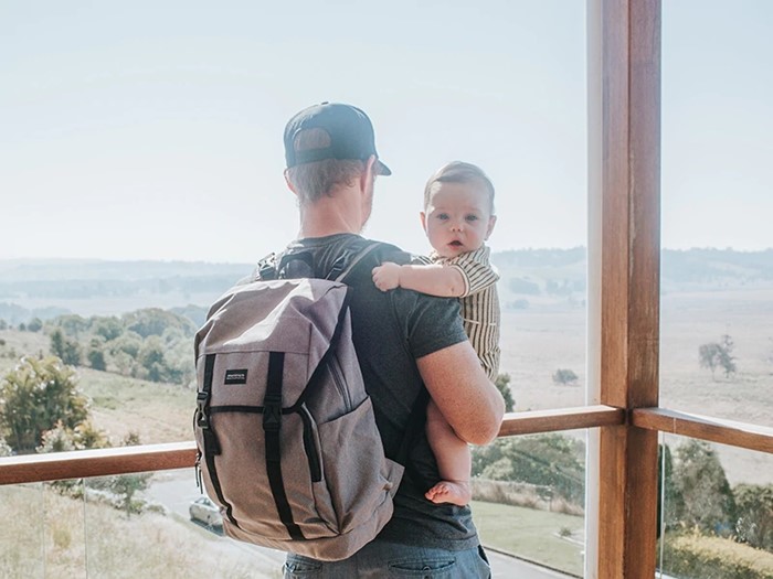 mommore กระเป๋าคุณแม่ กระเป๋าสัมภาระคุณแม่ กระเป๋าแม่ลูกอ่อน ใช้ได้ทั้งคุณแม่ และคุณพ่อ กันน้ำ ทนทาน พร้อมแผ่นรองเปลี่ยนผ้าอ้อม คุณภาพสูง คล้องรถเข็น เหมาะกับการเดินทางมาก (ฺฺGrey)