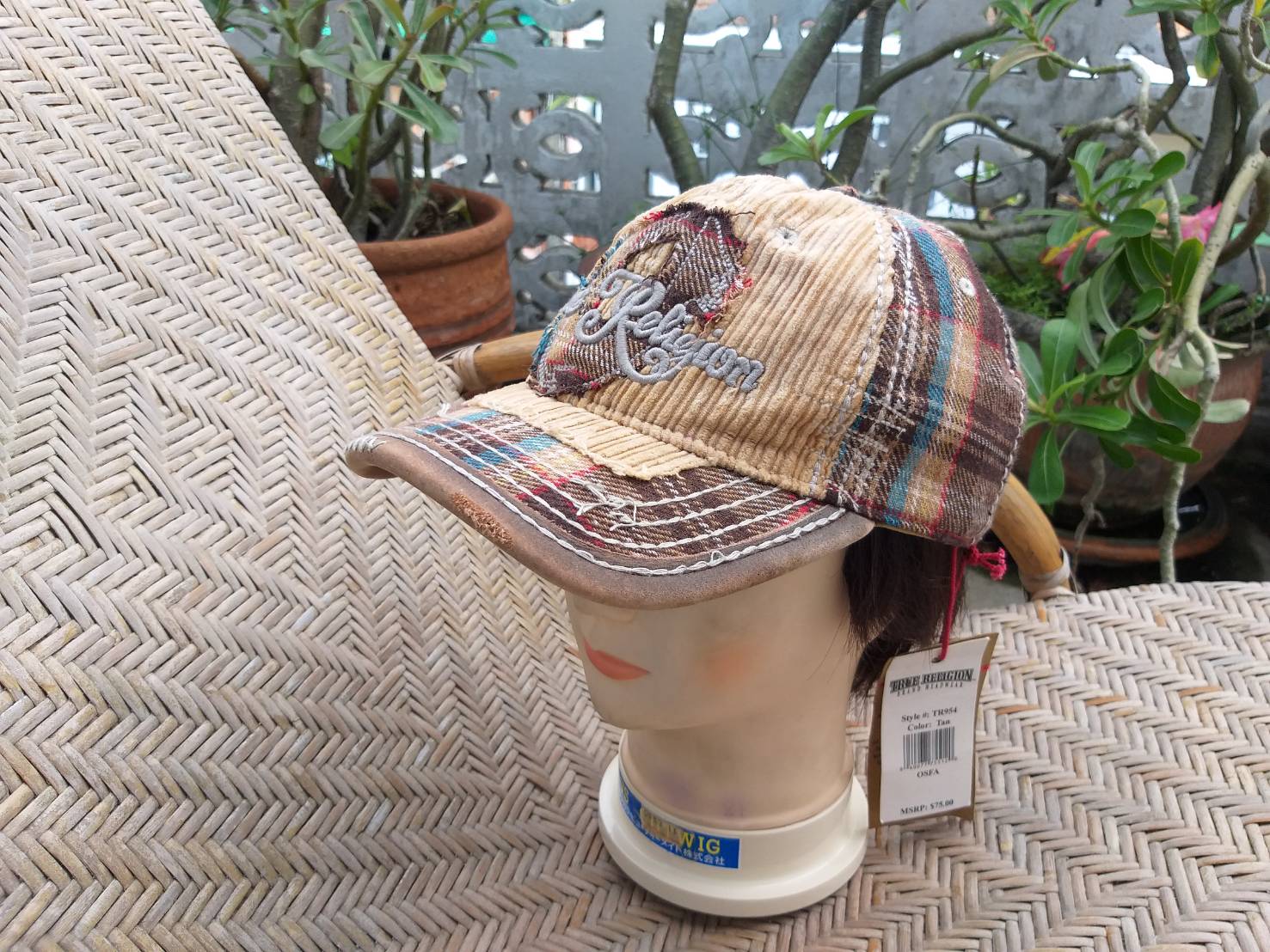 หมวกแก๊ป TRUE RELIGION (ของใหม่)