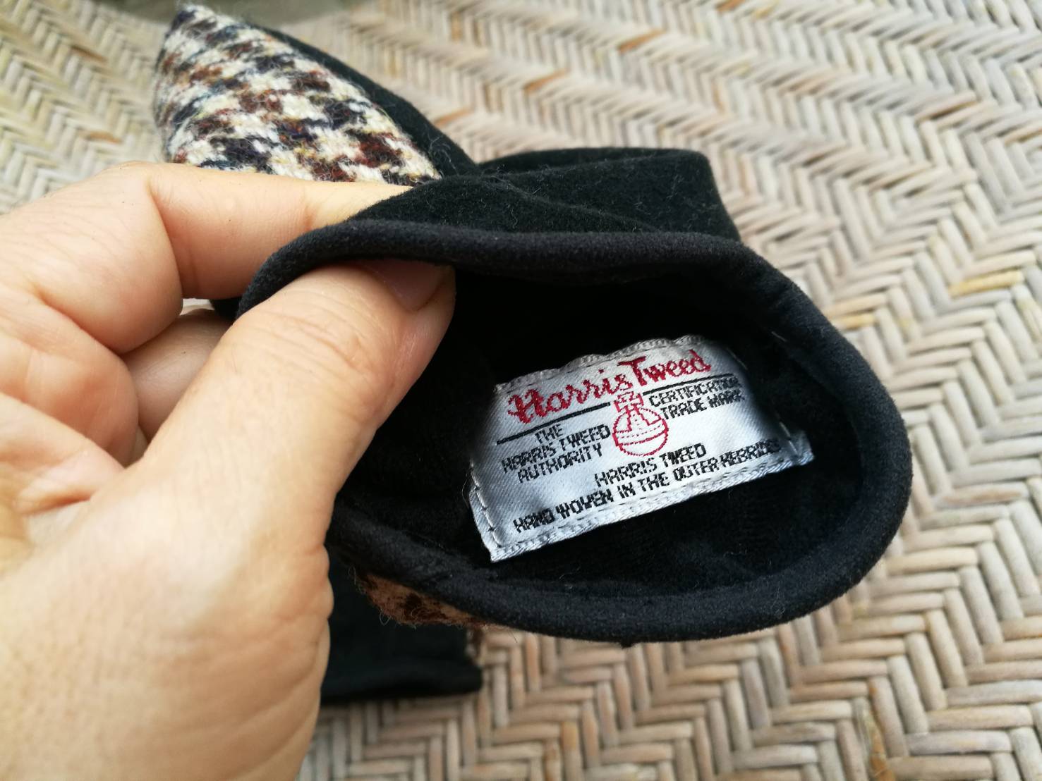ถุงมือขนสัตว์ HARRIS TWEED (ของใหม่)